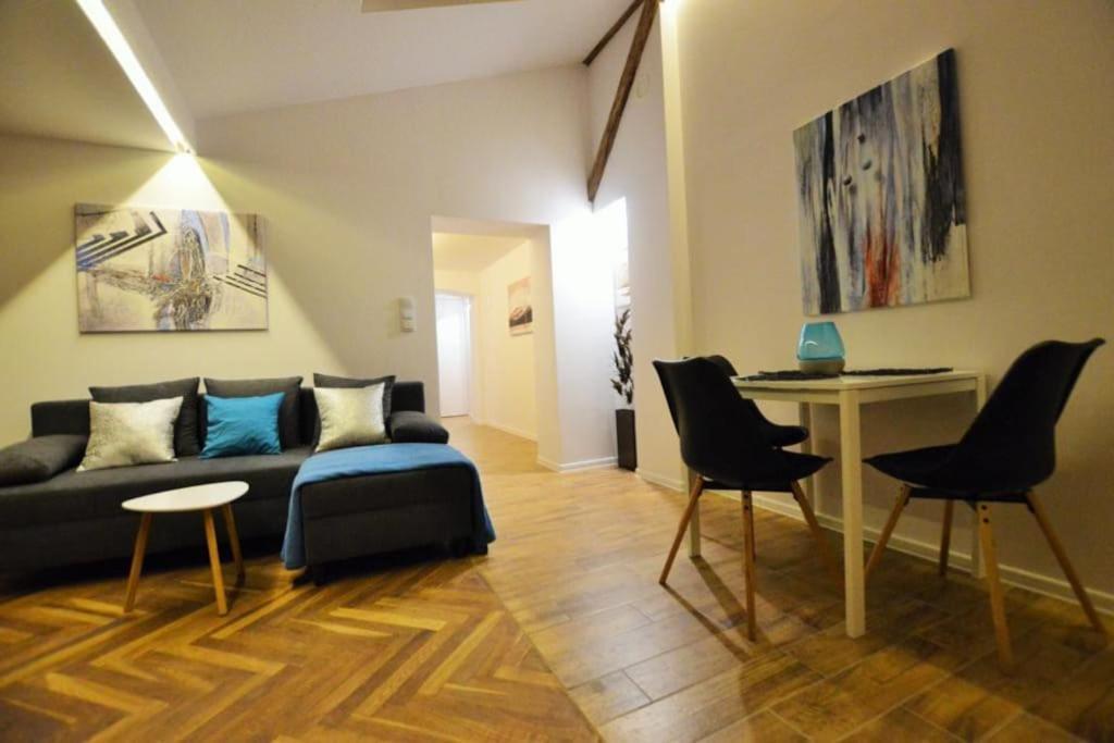 Old Town Neighborhood / Stefana Batorego Street Apartment Krakow