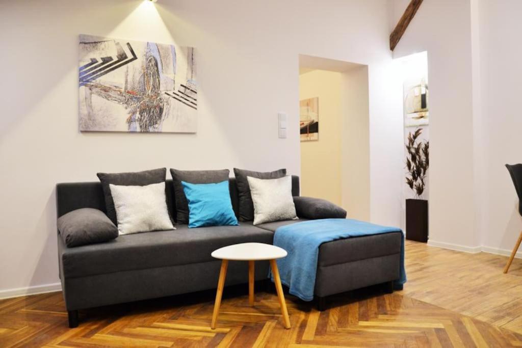 Apartment Old Town Neighborhood / Stefana Batorego Street *